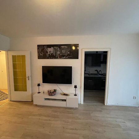 Gemuetliche, Moderne Wohnung Fuer 2-4 Personen Hamburg Exterior photo