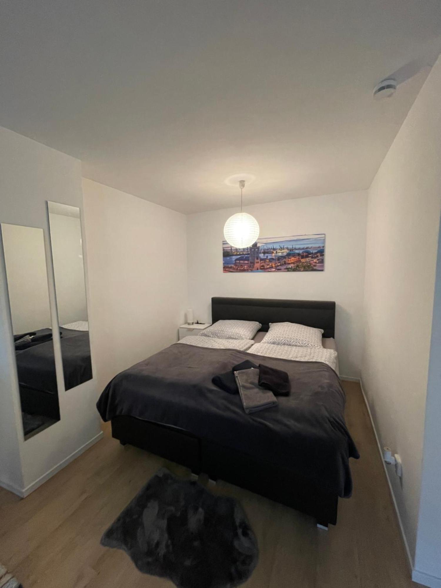 Gemuetliche, Moderne Wohnung Fuer 2-4 Personen Hamburg Exterior photo